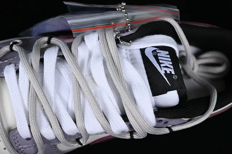 All Categories Nk SB Dunk Series Nk SB Dunk Low Low-top Sneakers Nk SB Dunk Low Panda Prank Tie-Dye Raspberry Printed Purple SB Strap Low-top Casual Sneakers DH9765-002